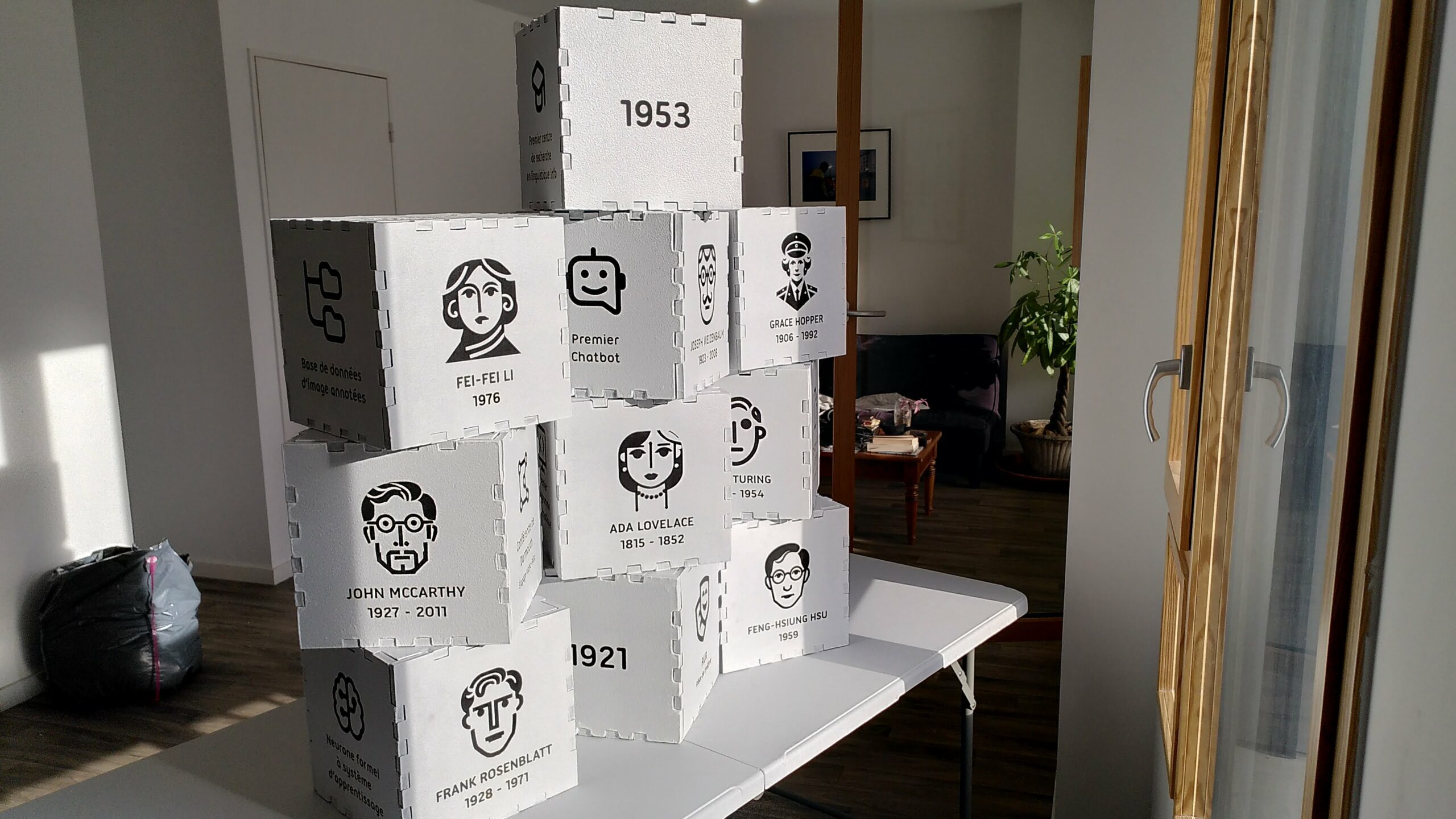 Cubes pédagogiques EFELIA MIAI